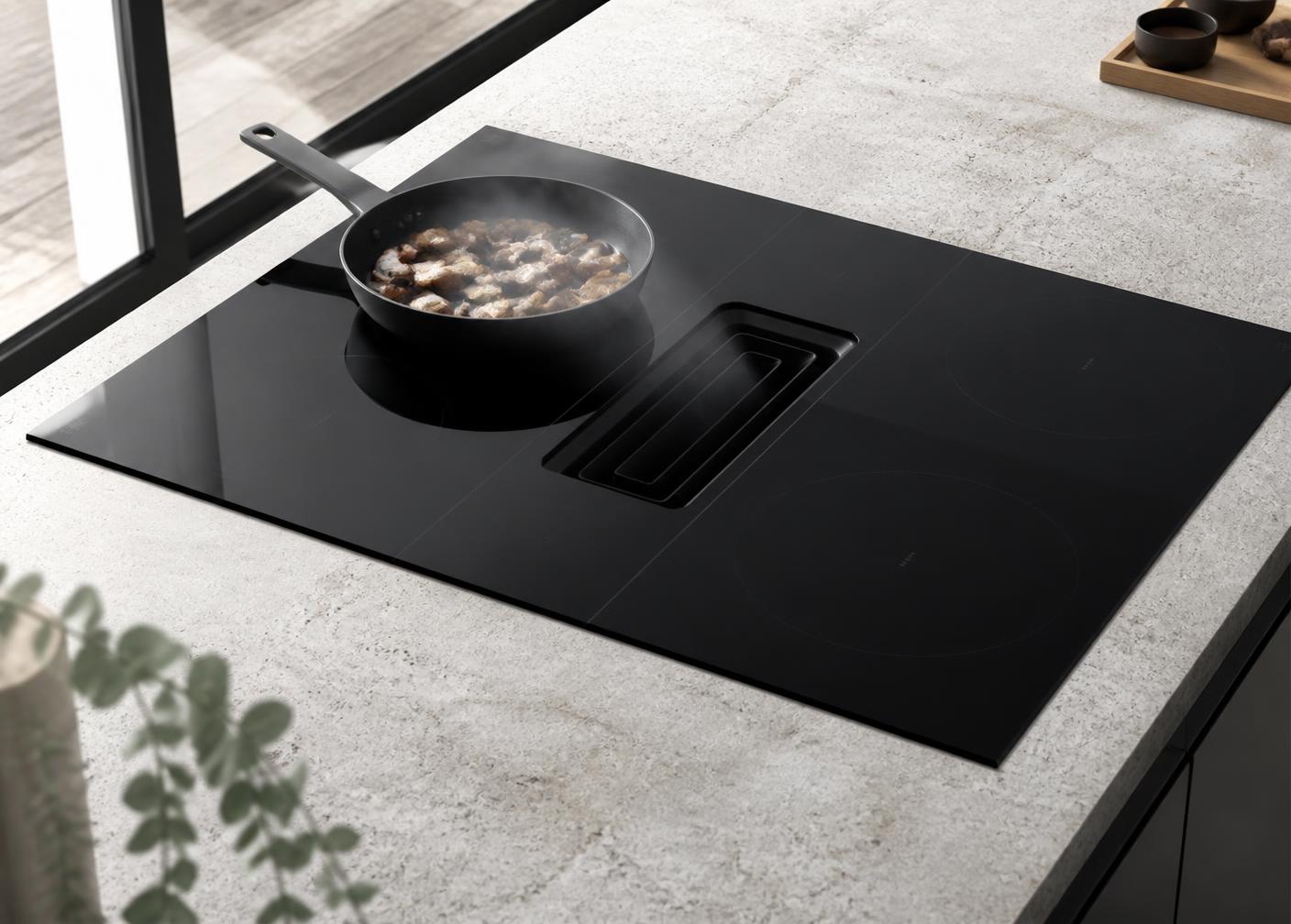Moderne keukenapparatuur in een keuken